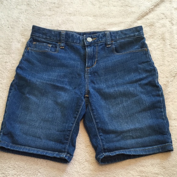 Old Navy girls Jean shorts, size 12 - Picture 1 of 5